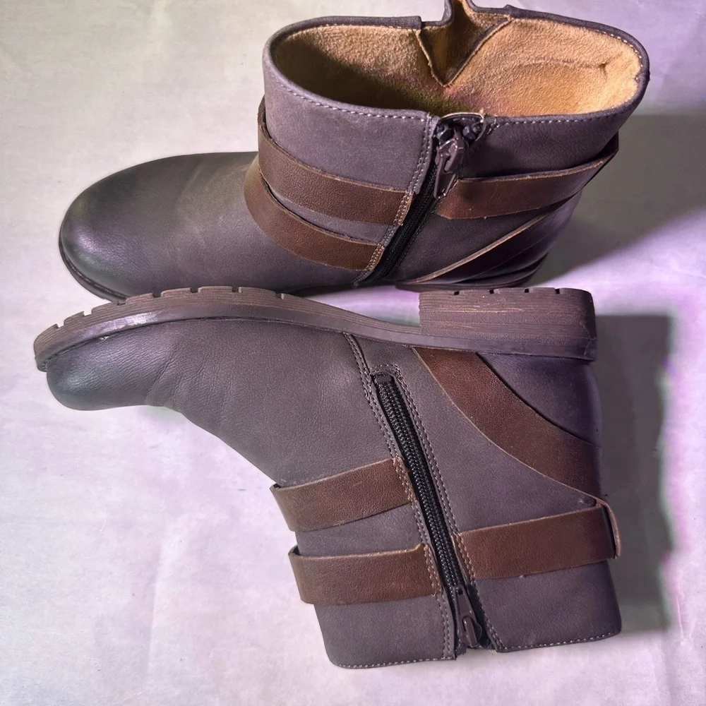 SOUL Naturalizer Women's Dark Brown Ankle Booties